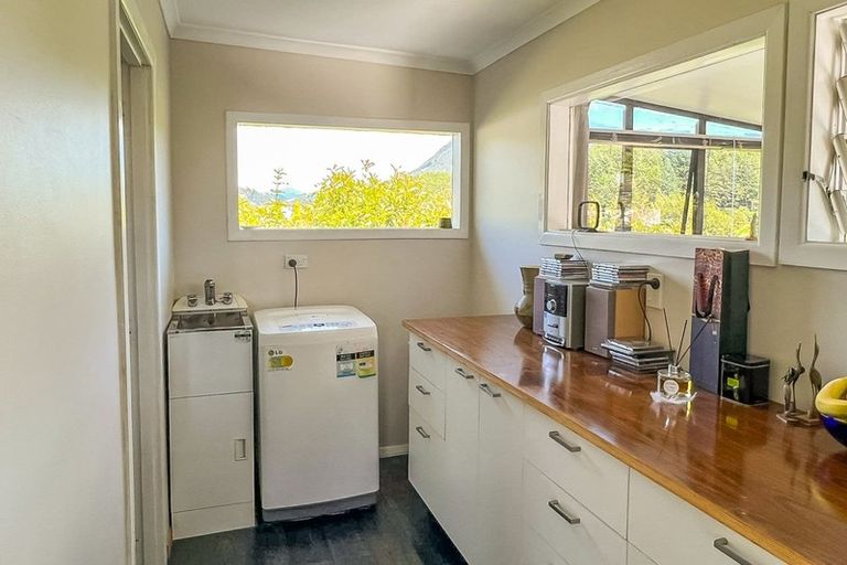 Photo of property in 143a Waikawa Road, Picton, 7220