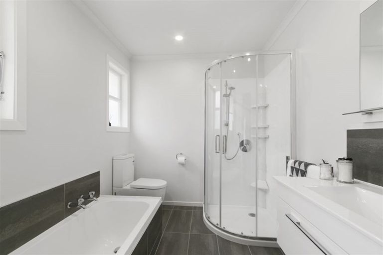 Photo of property in 62 Main Road, Wainuiomata, Lower Hutt, 5014