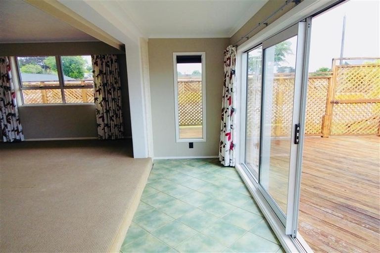 Photo of property in 147 Govett Avenue, Frankleigh Park, New Plymouth, 4310