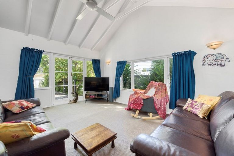 Photo of property in 256 Papamoa Beach Road, Papamoa Beach, Papamoa, 3118