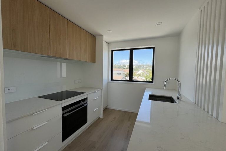 Photo of property in 1/10 Pascoe Avenue, Paremata, Porirua, 5026