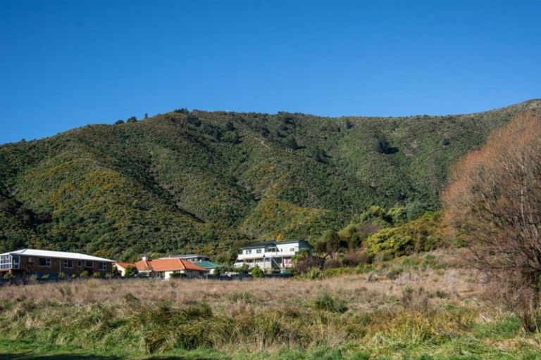 Photo of property in 9 Matai Place, Waikawa, Picton, 7220