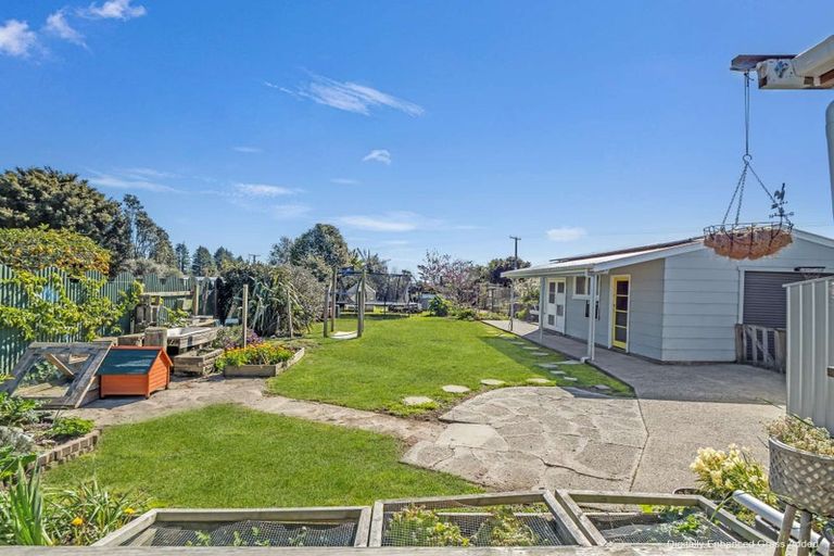 Photo of property in 15 Rimu Street, Edgecumbe, 3120