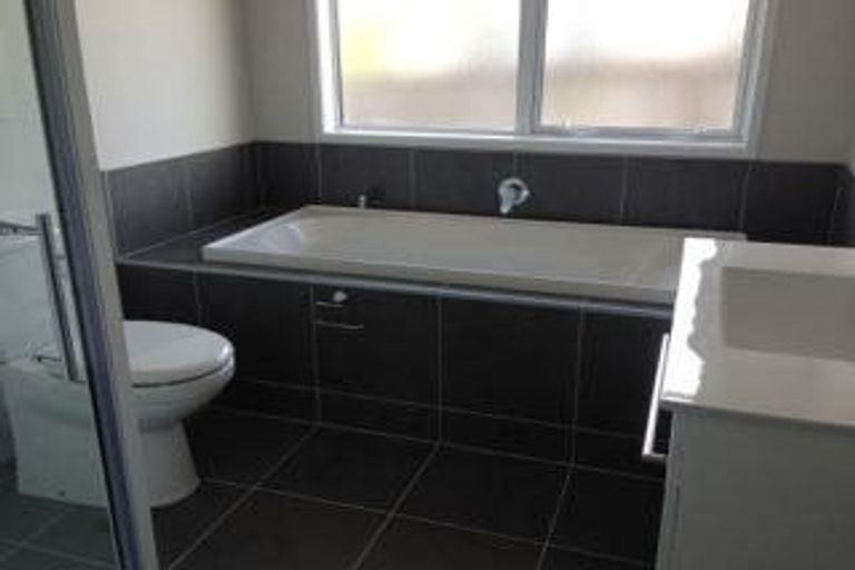 Photo of property in 304 Tauhara Ridge Drive, Richmond Heights, Taupo, 3330