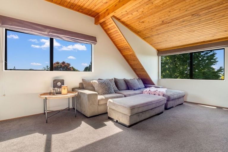 Photo of property in 49 Grand Vue Road, Kawaha Point, Rotorua, 3010
