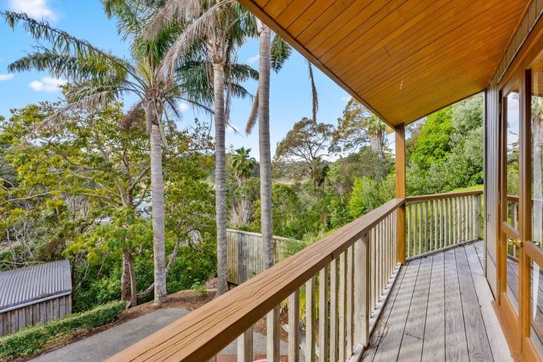 Photo of property in 417 Leigh Road, Whangateau, 0985