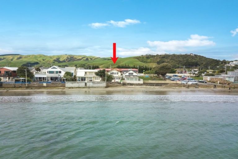 Photo of property in 30 Steyne Avenue, Plimmerton, Porirua, 5026