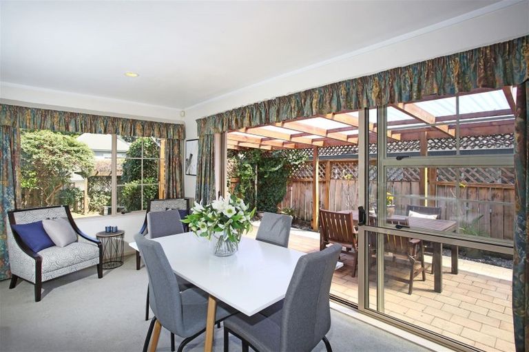 Photo of property in 35a Youngs Road, Papakura, 2110