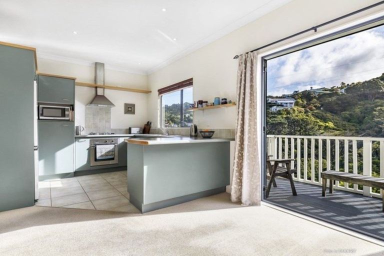 Photo of property in 10 Zetland Street, Highbury, Wellington, 6012