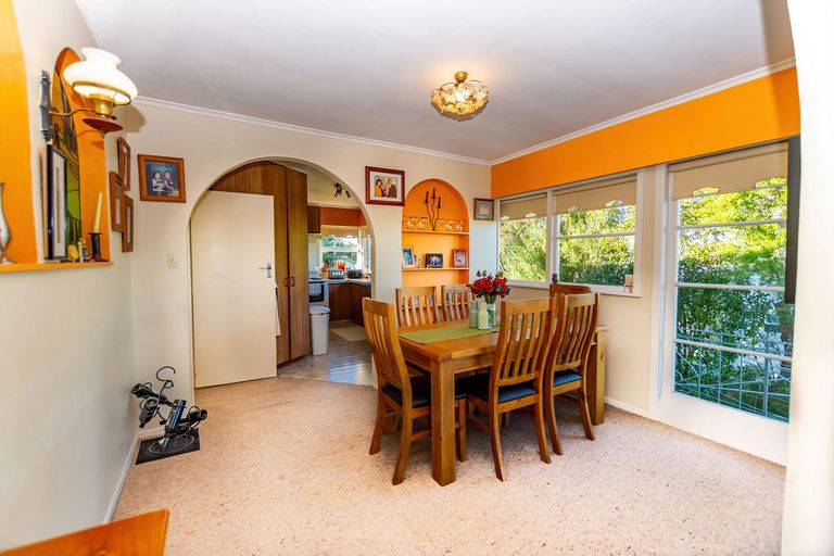 Photo of property in 5 Braebank Lane, Te Atatu South, Auckland, 0610
