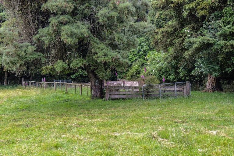 Photo of property in Sundrum, 52 Rae Road, Woodbury, Geraldine, 7991