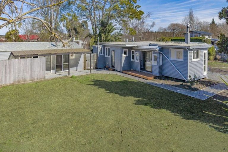 Photo of property in 29 Stalkers Road, Woodend Beach, Woodend, 7691