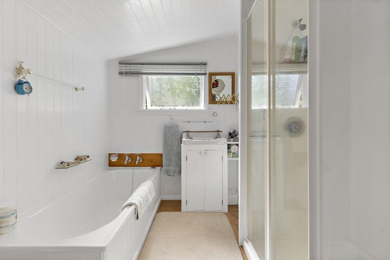 Photo of property in 60 Richmond Road, Carterton, 5713