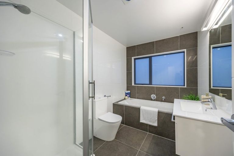 Photo of property in 21 Vintry Drive, Huapai, Kumeu, 0810