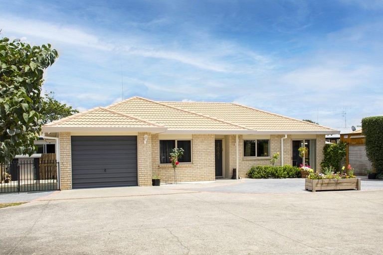 Photo of property in 20 Longstead Avenue, Papamoa Beach, Papamoa, 3118