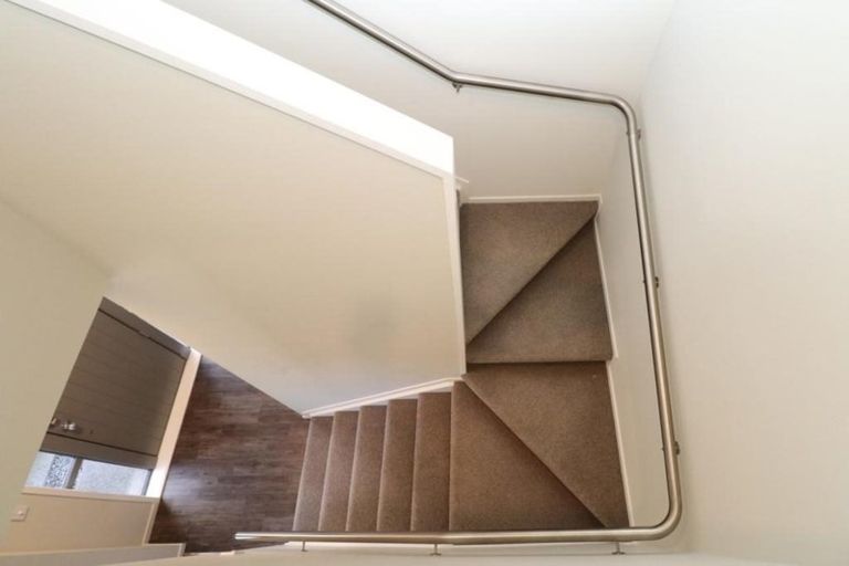 Photo of property in 1/5 Jones Crescent, Melville, Hamilton, 3206