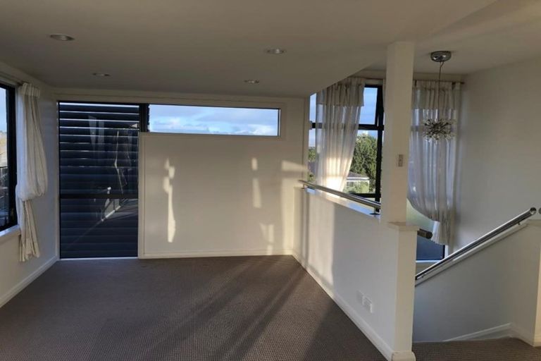 Photo of property in 34 Sea Spray Drive, Bucklands Beach, Auckland, 2012