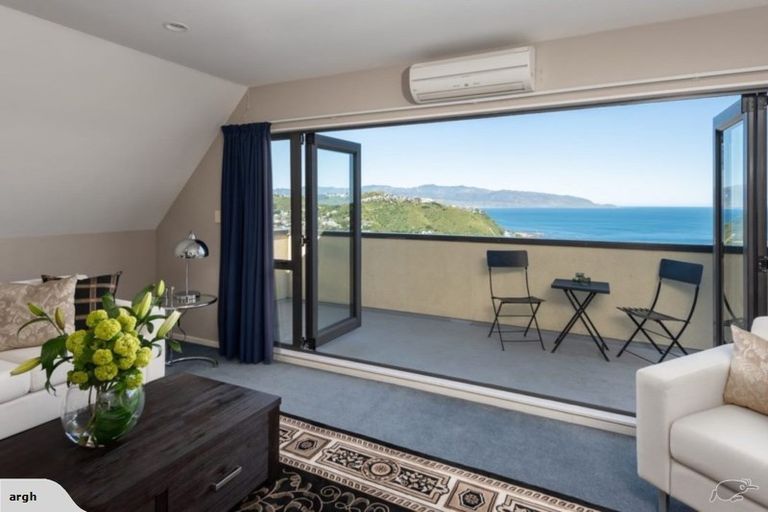 Photo of property in 62b Frobisher Street, Island Bay, Wellington, 6023