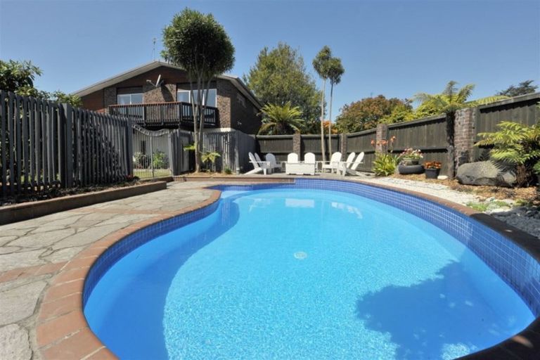 Photo of property in 28a Wyatt Place, Russley, Christchurch, 8042