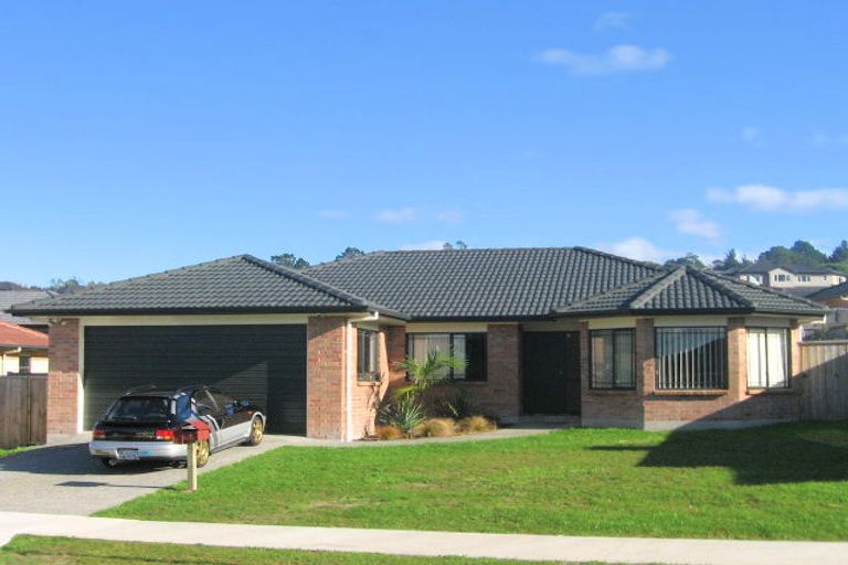 Photo of property in 4 Elkstone Place, Henderson, Auckland, 0612