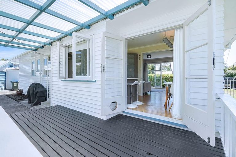 Photo of property in 48 Pulham Crescent, Queenwood, Hamilton, 3210