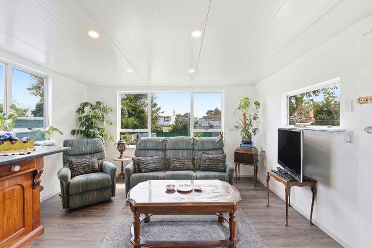 Photo of property in 42 Harper Street, Gonville, Whanganui, 4501