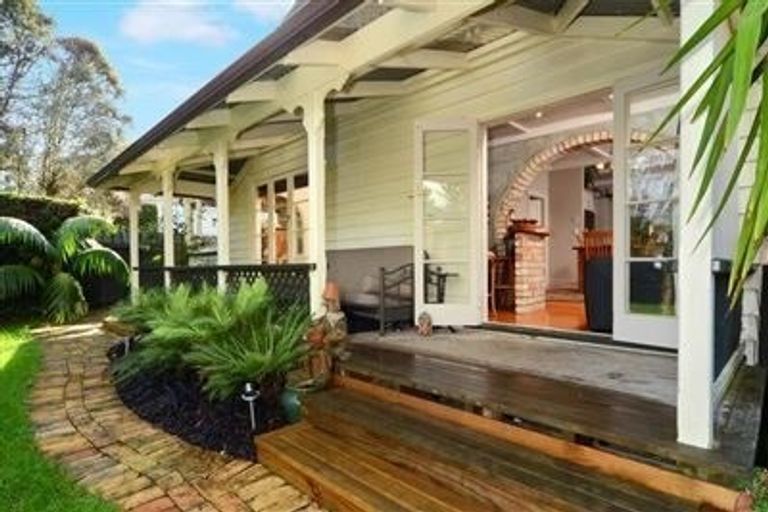 Photo of property in 29 Hillcrest Avenue, Hillcrest, Rotorua, 3015