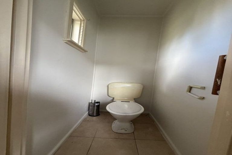 Photo of property in 25 Royton Avenue, Mangere East, Auckland, 2024