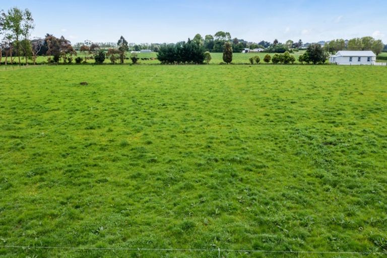 Photo of property in 389 Fraser Road, Normanby, Hawera, 4673