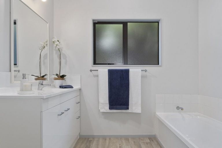 Photo of property in 15a Pyes Pa Road, Pyes Pa, Tauranga, 3112