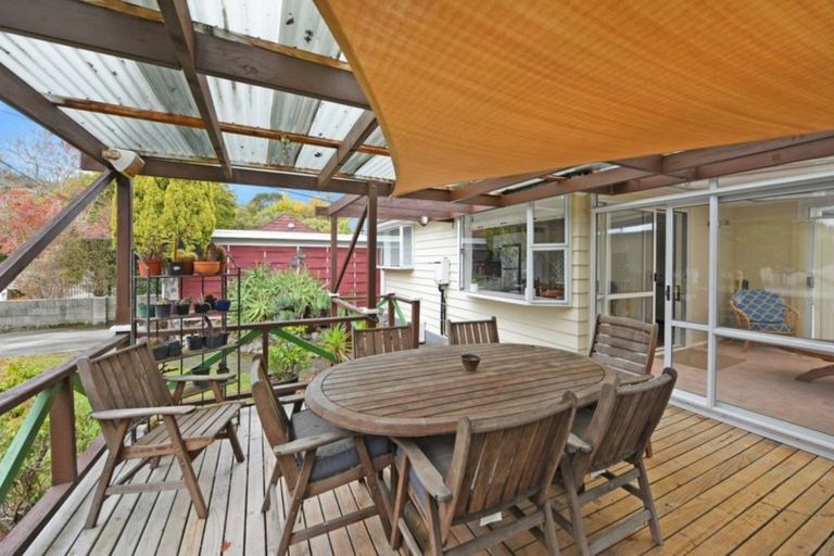 Photo of property in 52 Heretaunga Square, Silverstream, Upper Hutt, 5019