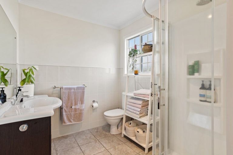 Photo of property in 5 Wells Place, Whitianga, 3510