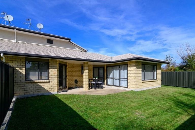 Photo of property in 56/64 Kawaha Point Road, Kawaha Point, Rotorua, 3010