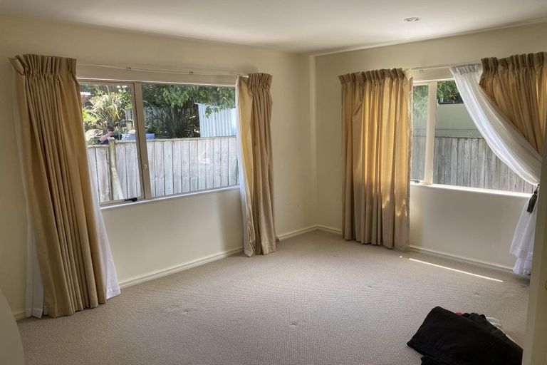 Photo of property in 28 Killybegs Drive, Pinehill, Auckland, 0632