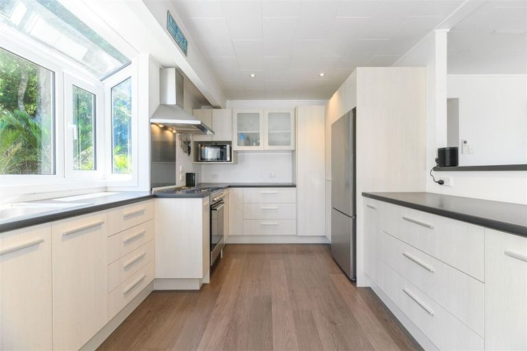 Photo of property in 143 Cable Road, Waimauku, 0881