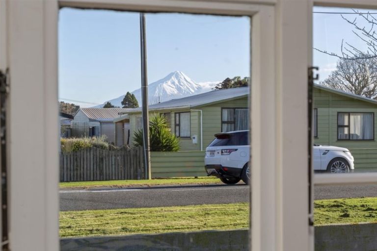 Photo of property in 84 Ketemarae Road, Normanby, Hawera, 4614