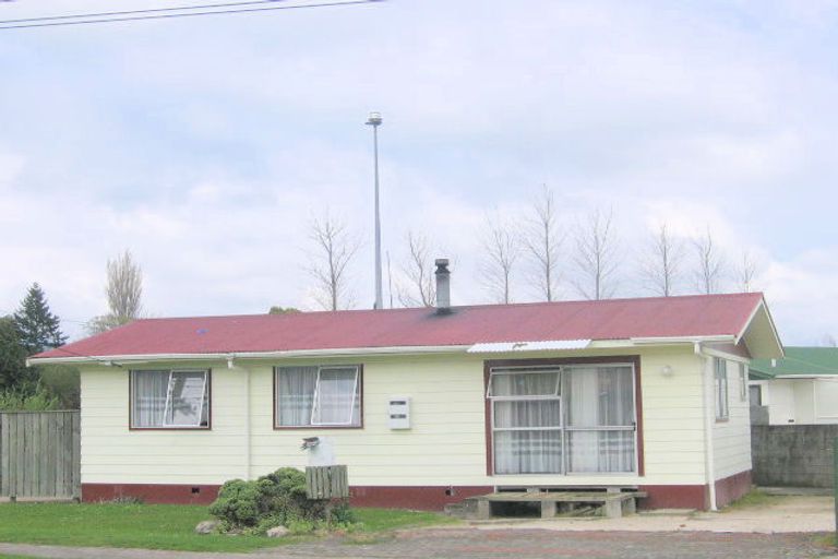 Photo of property in 18a Robinson Avenue, Holdens Bay, Rotorua, 3010