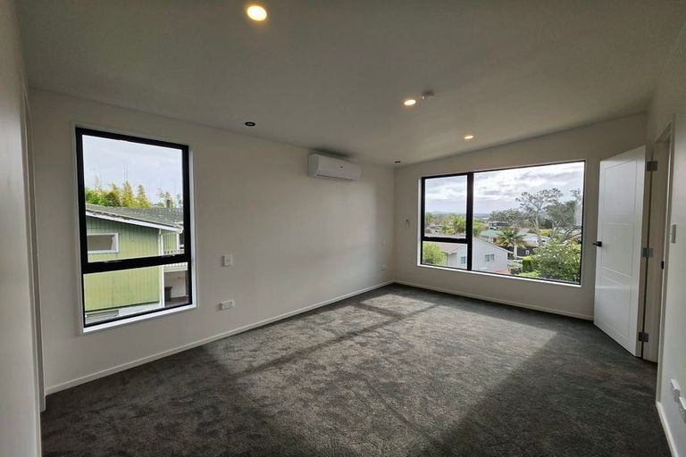 Photo of property in 18f Sunnyhill Crescent, Sunnyhills, Auckland, 2010