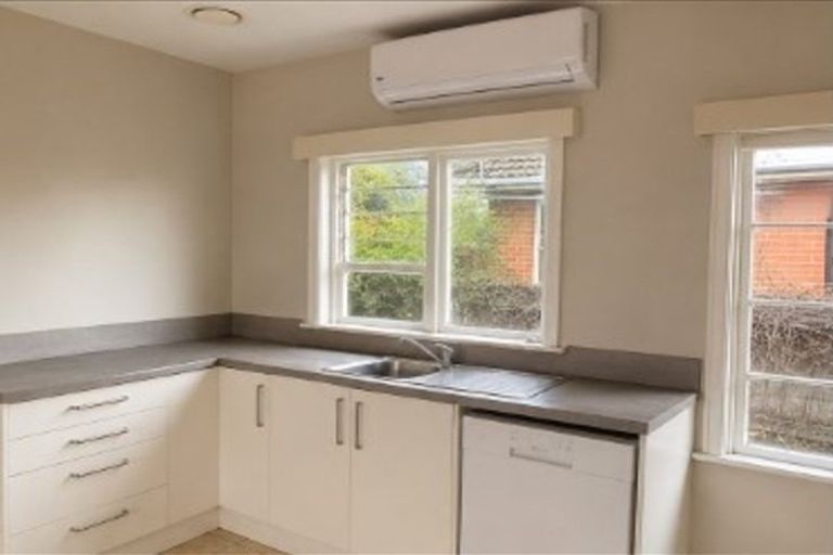 Photo of property in 25 Middleton Road, Upper Riccarton, Christchurch, 8041
