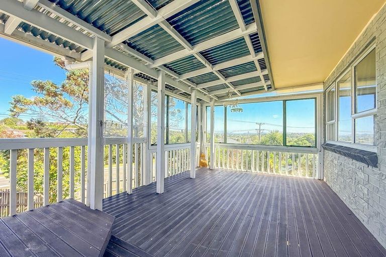 Photo of property in 62 Widmore Drive, Massey, Auckland, 0614