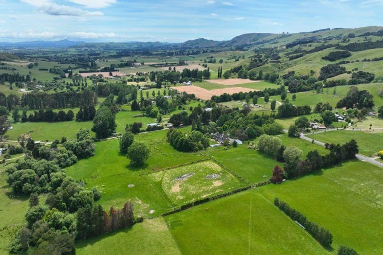 Photo of property in 1745b Longbush Road, Longbush, 5884