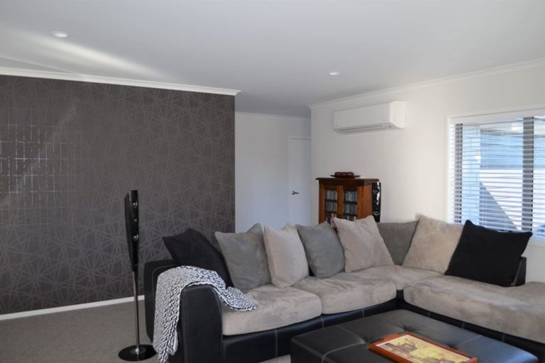 Photo of property in 29 Lakeview Quay, Pyes Pa, Tauranga, 3112