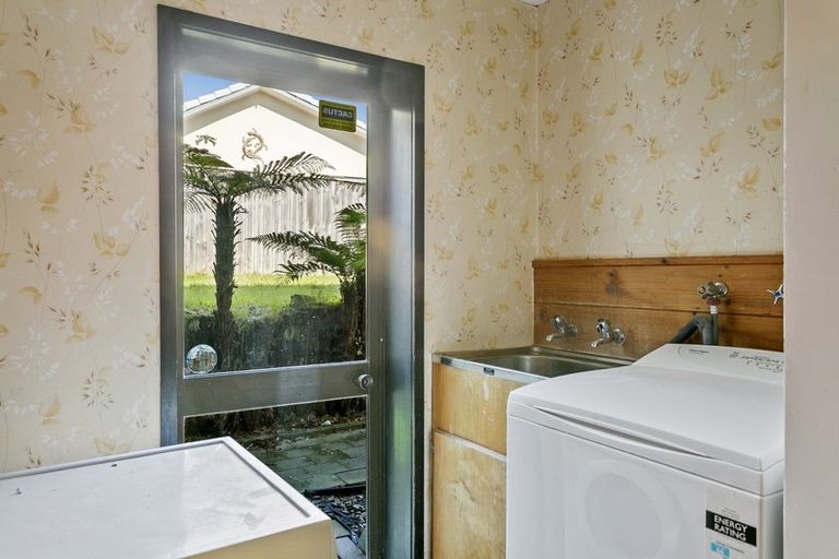 Photo of property in 4 Ward Place, Richmond Heights, Taupo, 3330