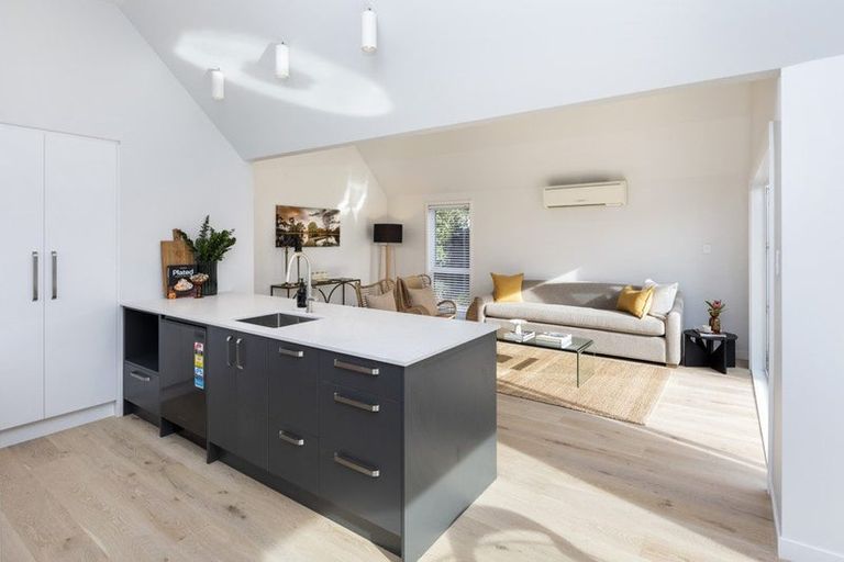 Photo of property in 16b Makora Street, Fendalton, Christchurch, 8041