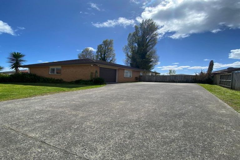 Photo of property in 14 Portrush Lane, Takanini, 2112