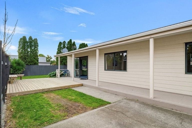 Photo of property in 33 Ruahine Street, Roslyn, Palmerston North, 4414