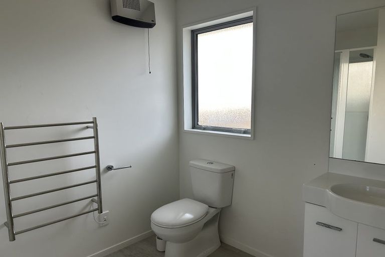 Photo of property in 24 Burnham School Road, Rolleston, 7614