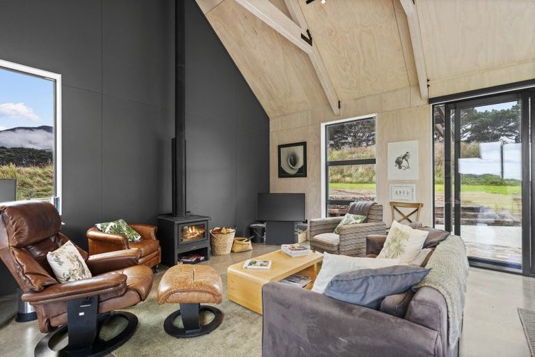 Photo of property in 17 Goodnight Lane, Ocean Beach, Featherston, 5773