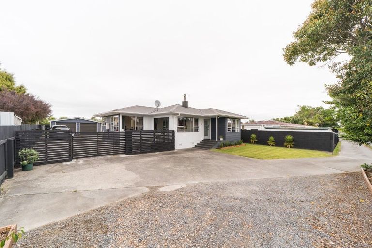 Photo of property in 9 Hinau Place, Cloverlea, Palmerston North, 4412