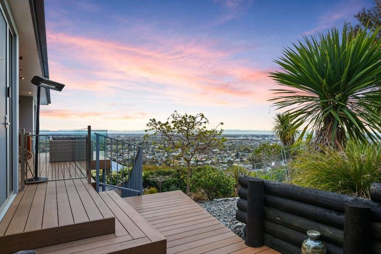 Photo of property in 50 Woodlau Rise, Huntsbury, Christchurch, 8022